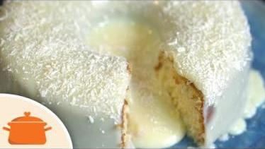  Bolo de Baunilha com Coco - Massa úmida e fofinha