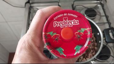  Extrato de tomate Predilecta no copo do Flamengo.