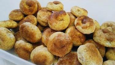  ROSQUINHA DE BANANA COM CANELA DELICIOSA