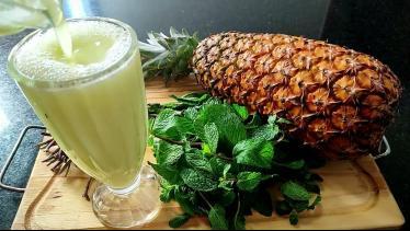 COMO FAZER SUCO DE ABACAXI COM HORTELÃ SUPER REFRE