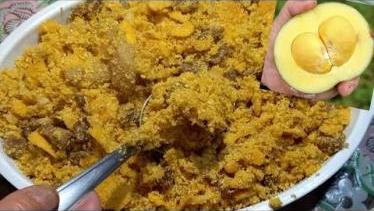  farofa de pequi com carne de sol/ uma volta no se