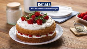 Receita de Bolo de Leite em Pó com Morangos